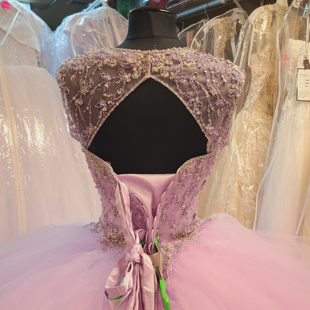 Light Purple Tulle Fairy Gown - Picture 6 of 8
